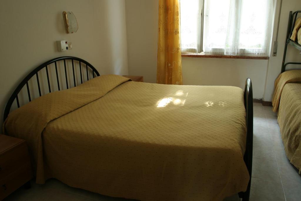 Residence Poggio Al Lago Sirmione Room photo