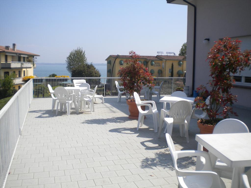 Residence Poggio Al Lago Sirmione Exterior photo