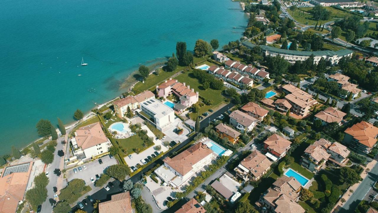 Residence Poggio Al Lago Sirmione Exterior photo